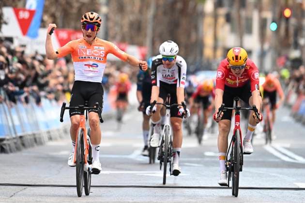 Tour of Valencia 2026 Stage 3 SAN VINCENT DEL RASPEIG, SPAIN - FEBRUARY 06 : August Andrew (USA) of INEOS Grenadiers wins the sprint, second place for Holter Adne (NOR) of Uno-X Mobility, third place for Vermeersch Florian (BEL) of UAE Team Emirates - XRG during stage 3 of the 77th edition of Volta a la Comunitat Valenciana an UCI ProSeries 2.Pro cycling road race stage for Men Elite of 158.2 km with start in Orihuela and finish in San Vincent Del Raspeig on February 6, 2026 in San Vincent Del Raspeig, Spain, 06 02 2026 San Vincent Del Raspeig Spain  Copyright: xVincentxKalutx