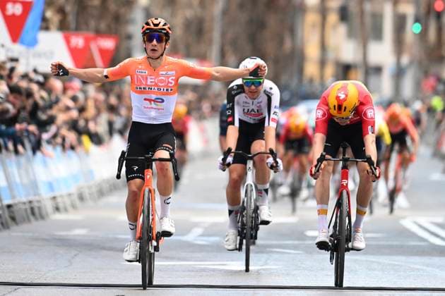 Tour of Valencia 2026 Stage 3 SAN VINCENT DEL RASPEIG, SPAIN - FEBRUARY 06 : August Andrew (USA) of INEOS Grenadiers wins the sprint, second place for Holter Adne (NOR) of Uno-X Mobility, third place for Vermeersch Florian (BEL) of UAE Team Emirates - XRG during stage 3 of the 77th edition of Volta a la Comunitat Valenciana an UCI ProSeries 2.Pro cycling road race stage for Men Elite of 158.2 km with start in Orihuela and finish in San Vincent Del Raspeig on February 6, 2026 in San Vincent Del Raspeig, Spain, 06 02 2026 San Vincent Del Raspeig Spain  Copyright: xVincentxKalutx