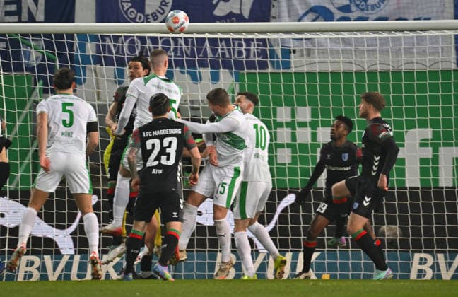 06 02 2026 Soccer Season 2025 2026 2 Soccer Bundesliga 21 Matchday SpVgg Greuther Fürth SGF Kleeblatt 1 FC Magdeburg FCM Sportfoto Zink MeZi xmexzix DFL regulations prohibit any use of photographs as image sequences and or quasi video only for editorial use Brynjar Ingi Bjarnason 25, SpVgg Greuther Fürth scored goal goal shot to 1 0