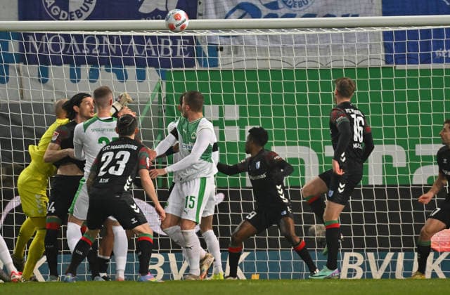 06 02 2026 Soccer Season 2025 2026 2 Soccer Bundesliga 21 Matchday SpVgg Greuther Fürth SGF Kleeblatt 1 FC Magdeburg FCM Sportfoto Zink MeZi xmexzix DFL regulations prohibit any use of photographs as image sequences and or quasi video only for editorial use Brynjar Ingi Bjarnason 25, SpVgg Greuther Fürth scored goal goal shot to 1 0