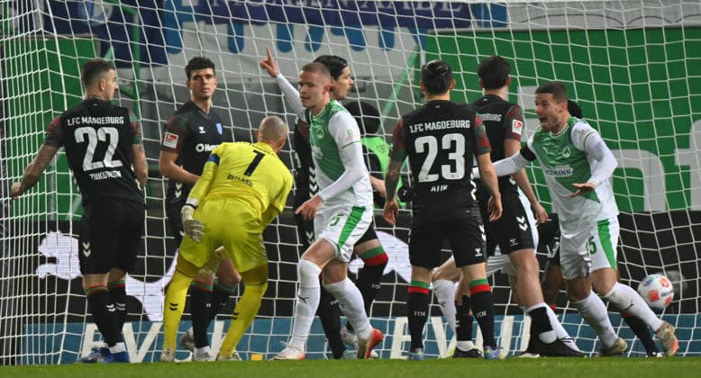 06 02 2026 Soccer Season 2025 2026 2 Soccer Bundesliga 21 Matchday SpVgg Greuther Fürth SGF Kleeblatt 1 FC Magdeburg FCM Sportfoto Zink MeZi xmexzix DFL regulations prohibit any use of photographs as image sequences and or quasi video only for editorial use Brynjar Ingi Bjarnason 25, SpVgg Greuther Fürth erzielt Treffer Tor Torschuß zum 1 0 Torjubel Jubel Freude