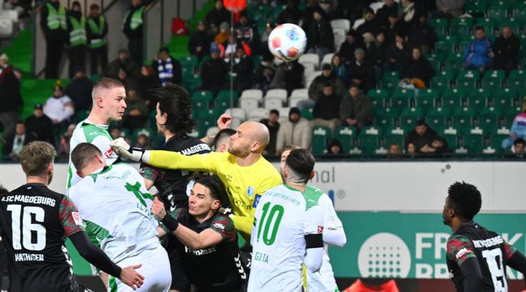 06 02 2026 Soccer Season 2025 2026 2 Soccer Bundesliga 21 Matchday SpVgg Greuther Fürth SGF Kleeblatt 1 FC Magdeburg FCM Sportfoto Zink xwoxzix DFL regulations prohibit any use of photographs as image sequences and or quasi video only for editorial use Brynjar Ingi Bjarnason 25, SpVgg Greuther Fürth scored goal Goal shot for 1 0 against Dominik Reimann 1, 1 FC Magdeburg FCM