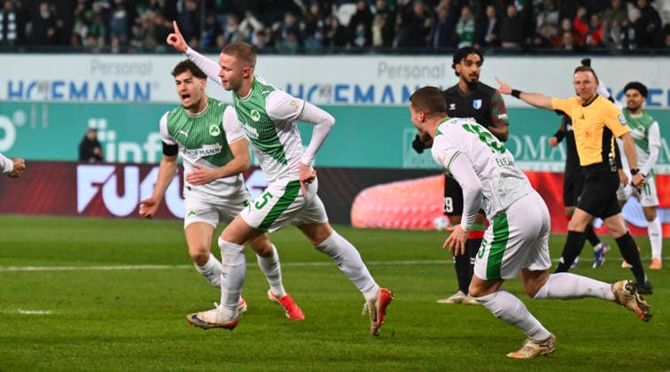 06 02 2026 Soccer Season 2025 2026 2 Soccer Bundesliga 21 Matchday SpVgg Greuther Fürth SGF Kleeblatt 1 FC Magdeburg FCM Sportfoto Zink xwoxzix DFL regulations prohibit any use of photographs as image sequences and or quasi video only for editorial use Torjubel Jubel Freude nach Treffer Torschuß zum 1 0 durch Brynjar Ingi Bjarnason 25, SpVgg Greuther Fürth
