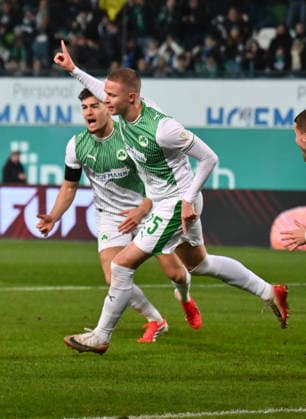 06 02 2026 Soccer Season 2025 2026 2 Soccer Bundesliga 21 Matchday SpVgg Greuther Fürth SGF Kleeblatt 1 FC Magdeburg FCM Sportfoto Zink xwoxzix DFL regulations prohibit any use of photographs as image sequences and or quasi video only for editorial use Torjubel Jubel Freude nach Treffer Torschuß zum 1 0 durch Brynjar Ingi Bjarnason 25, SpVgg Greuther Fürth