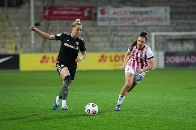Google Pixel Womens Bundesliga SC Freiburg vs FC Bayern Munich, 06 02 2026 duel between Giulia Gwinn FC Bayern Munich, 7 and Leela Egli SC Freiburg, 20 Google Pixel Womens Bundesliga SC Freiburg vs FC Bayern Munich, Dreisamstadion, 06 02 2026 DFB DFL REGULATIONS PROHIBIT ANY USE OF PHOTOGRAPHS AS IMAGE SEQUENCES AND OR QUASI VIDEO Copyright: xBEAUTIFULxSPORTS Boscox