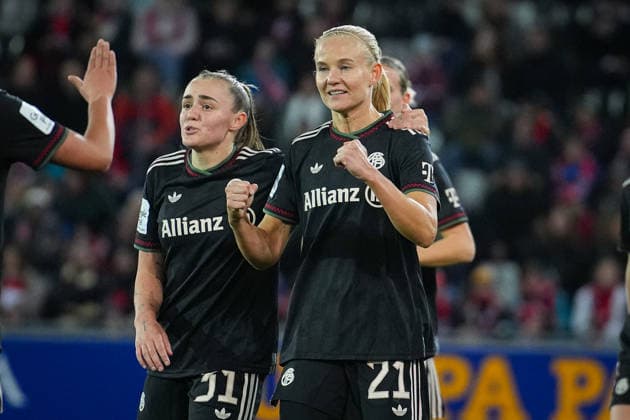 Soccer, Google Pixel Womens Bundesliga, 17 Matchday, 2025 2026, SC Freiburg vs FC Bayern Munich, 06 02 2026, Dreisamstadion, Freiburg, PERNILLE HARDER FC Bayern Munich, 21 Goal, Goal celebration, Freiburg Dreisamstadion Baden Württemberg Germany Copyright: xFINLEYxMÖRCHx