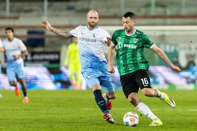2 Fußball Bundesliga Preußen Münster VfL Bochum, 06 02 2026 Philipp Hofmann VfL Bochum, 33 , Torge Paetow Preußen Münster, 16 2 Fußball Bundesliga Preußen Münster VfL Bochum, LVM Preußenstadion, Münster 06 02 2026 DFL regulations prohibit any use of photographs as image sequences and or quasi video Copyright: xBEAUTIFULxSPORTS Buriakovx