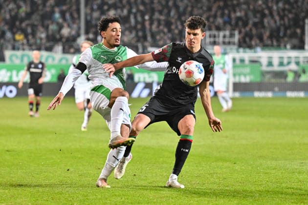2 Bundesliga SpVgg Greuther Fürth 1 FC Magdeburg 06 02 2026 FUERTH, GERMANY 06 FEBRUARY In the duel Sayfallah LTAIEF SpVgg Greuther Fürth 47 and Tobias MÜLLER 1 FC Magdeburg 5 during the match between SpVgg Greuther Fürth and 1 FC Magdeburg on matchday 21 of the 2 Bundesliga at Sportpark Ronhof Thomas Sommer Copyright: xBEAUTIFULxSPORTS Goldbergx