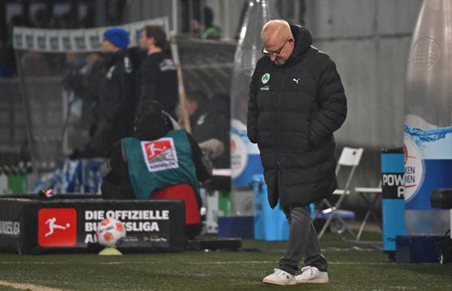 06 02 2026 Soccer Season 2025 2026 2 Soccer Bundesliga 21 Matchday SpVgg Greuther Fürth SGF Kleeblatt 1 FC Magdeburg FCM Sportfoto Zink MeZi xmexzix DFL regulations prohibit any use of photographs as image sequences and or quasi video only for editorial use Heiko Vogel Trainer SpVgg Greuther Fürth disappointed Disappointment