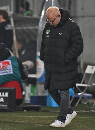 06 02 2026 Soccer Season 2025 2026 2 Soccer Bundesliga 21 Matchday SpVgg Greuther Fürth SGF Kleeblatt 1 FC Magdeburg FCM Sportfoto Zink MeZi xmexzix DFL regulations prohibit any use of photographs as image sequences and or quasi video only for editorial use Heiko Vogel Trainer SpVgg Greuther Fürth disappointed Disappointment