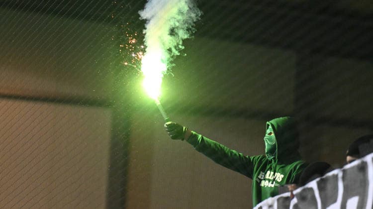06 02 2026 Soccer Season 2025 2026 2 Soccer Bundesliga 21 Matchday SpVgg Greuther Fürth SGF Kleeblatt 1 FC Magdeburg FCM Sportfoto Zink xwoxzix DFL regulations prohibit any use of photographs as image sequences and or quasi video only for editorial use Greutherfürthfans Fans Fanblock Kleeblattfans Pyro Pyrotechnics Bengalos Bengalfackel Smoke