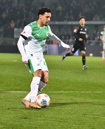 06 02 2026 Soccer Season 2025 2026 2 Soccer Bundesliga 21 Matchday SpVgg Greuther Fürth SGF Kleeblatt 1 FC Magdeburg FCM Sportfoto Zink xwoxzix DFL regulations prohibit any use of photographs as image sequences and or quasi video only for editorial use Sayfallah Ltaief 47, SpVgg Greuther Fürth erzielt Treffer Tor Torschuß zum 4 5