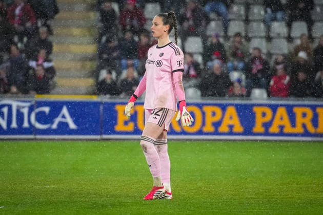 Soccer, Google Pixel Womens Bundesliga, Matchday 17, 2025 2026, SC Freiburg vs FC Bayern Munich, 06 02 2026, Dreisamstadion, Freiburg, ENA MAHMUTOVIC FC Bayern Munich, 32 Freiburg Dreisamstadion Baden Württemberg Germany Copyright: xFINLEYxMÖRCHx