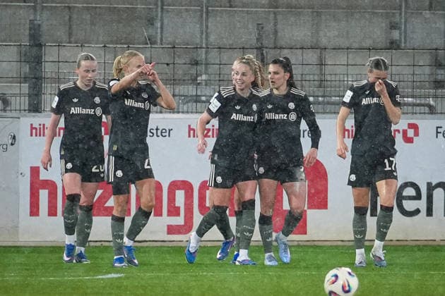 Soccer, Google Pixel Womens Bundesliga, 17 Matchday, 2025 2026, SC Freiburg vs FC Bayern Munich, 06 02 2026, Dreisamstadion, Freiburg, PERNILLE HARDER FC Bayern Munich, 21 Goal, Goal celebration, Freiburg Dreisamstadion Baden Württemberg Germany Copyright: xFINLEYxMÖRCHx
