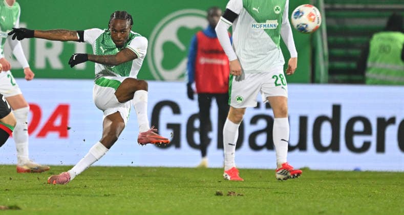 06 02 2026 Soccer Season 2025 2026 2 Soccer Bundesliga 21 Matchday SpVgg Greuther Fürth SGF Kleeblatt 1 FC Magdeburg FCM Sportfoto Zink xwoxzix DFL regulations prohibit any use of photographs as image sequences and or quasi video only for editorial use Noel Futkeu 9, SpVgg Greuther Fürth