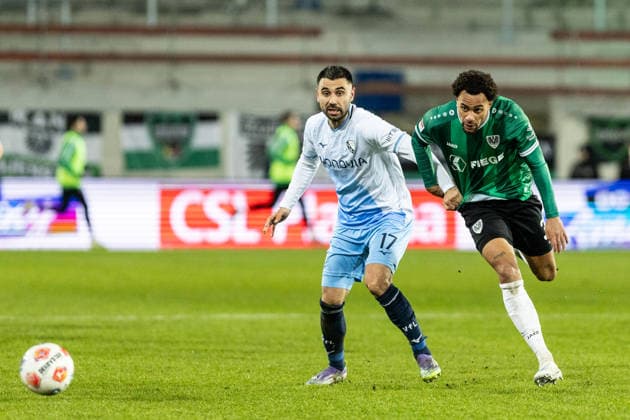 2 Fußball Bundesliga Preußen Münster VfL Bochum, 06 02 2026 Gerrit Holtmann VfL Bochum, 17 , Etienne Amenyido Preußen Münster, 30 2 Fußball Bundesliga Preußen Münster VfL Bochum, LVM Preußenstadion, Münster 06 02 2026 DFL regulations prohibit any use of photographs as image sequences and or quasi video Copyright: xBEAUTIFULxSPORTS Buriakovx