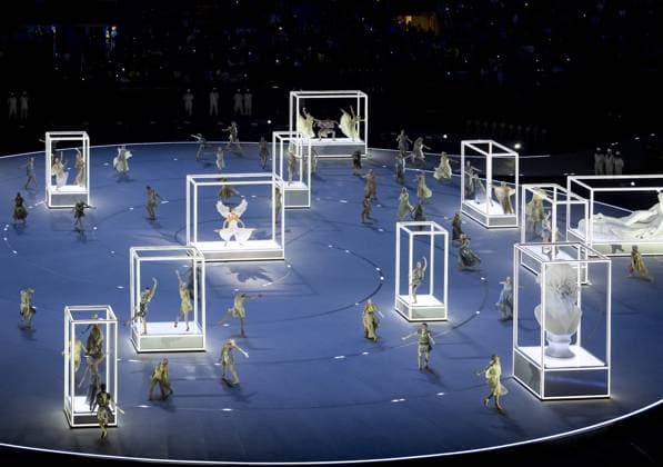 MILAN - Atmospheric scene during the opening ceremony of the Winter Olympics in the San Siro Stadium. ROBIN VAN LONKHUIJSEN ANP xVIxANPxSportx xxANPxIVx 549838945 originalFilename: 549838945.jpg