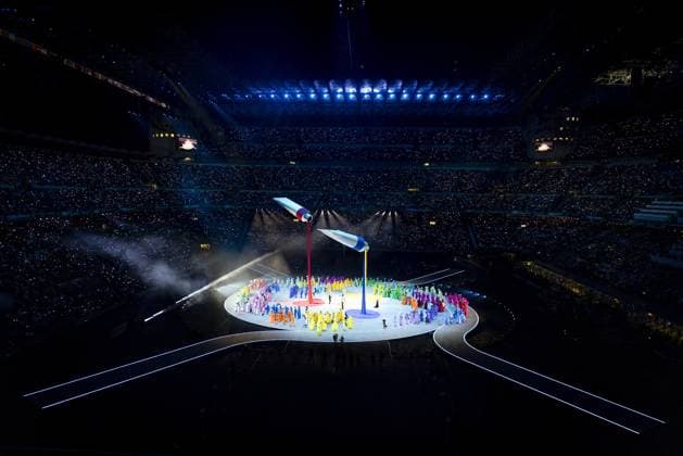 MILAN - Atmospheric scene during the opening ceremony of the Winter Olympics in the San Siro Stadium. IRIS VAN DEN BROEK ANP xVIxANPxSportx xxANPxIVx 549839444 originalFilename: 549839444.jpg