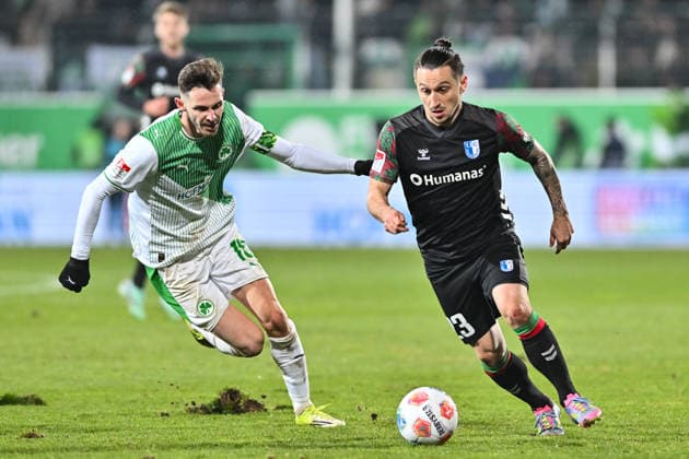 2 Bundesliga SpVgg Greuther Fuerth 1 FC Magdeburg 06 02 2026 FUERTH, GERMANY 06 FEBRUARY in the duel Branimir HRGOTA SpVgg Greuther Fuerth 10 and Baris ATIK 1 FC Magdeburg 23 during the match between SpVgg Greuther Fuerth and 1 FC Magdeburg on matchday 21 of 2 Bundesliga at Sportpark Ronhof Thomas Sommer Copyright: xBEAUTIFULxSPORTS Goldbergx