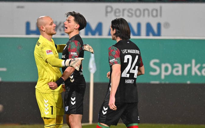 06 02 2026 Soccer Season 2025 2026 2 Soccer Bundesliga 21 Matchday SpVgg Greuther Fürth SGF Kleeblatt 1 FC Magdeburg FCM Sportfoto Zink MeZi xmexzix DFL regulations prohibit any use of photographs as image sequences and or quasi video only for editorial use Dominik Reimann 1, 1 FC Magdeburg FCM Dariusz Stalmach 6, 1 FC Magdeburg FCM Jean Hugonet 24, 1 FC Magdeburg FCM Jubel Freude nach Spielende