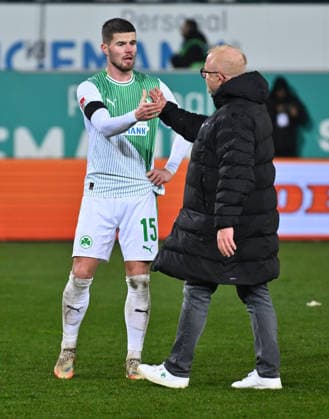 06 02 2026 Soccer Season 2025 2026 2 Soccer Bundesliga 21 Matchday SpVgg Greuther Fürth SGF Kleeblatt 1 FC Magdeburg FCM Sportfoto Zink xwoxzix DFL regulations prohibit any use of photographs as image sequences and or quasi video only for editorial use Jan Elvedi 15, SpVgg Greuther Fürth Heiko Vogel Trainer SpVgg Greuther Fürth disappointed Disappointment Handshake Handshake after end of match