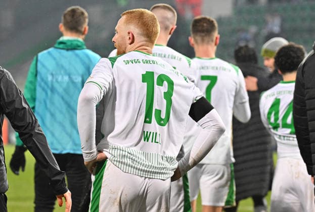 06 02 2026 Soccer Season 2025 2026 2 Soccer Bundesliga 21 Matchday SpVgg Greuther Fürth SGF Kleeblatt 1 FC Magdeburg FCM Sportfoto Zink MeZi xmexzix DFL regulations prohibit any use of photographs as image sequences and or quasi video only for editorial use Paul Will 13, SpVgg Greuther Fürth disappointed Disappointment after the end of the match