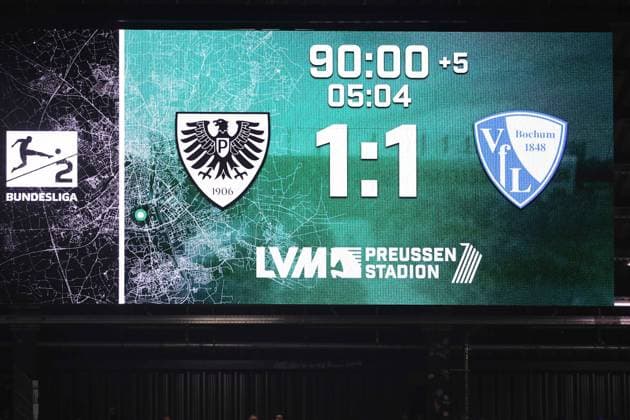 Soccer 2 Bundesliga 21 Matchday SC Preußen Münster VfL Bochum on 06 02 2026 at LVM Preußenstadion in Münster The scoreboard at LVM Preußenstadion shows the final score Münster 1 1 Bochum DFL regulations prohibit any use of photographs as image sequences and or quasi video xRx