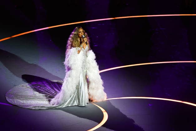 ITALY, MILAN - FEBRUARY 6, 2026: Singer Mariah Carey performs during a ceremony to open the 2026 Winter Olympic Games, Olympische Spiele, Olympia, OS at San Siro Stadium. Mikhail Tereshchenko TASS  88297439