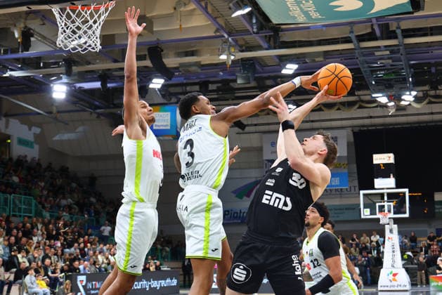 21 Matchday of the Basketball 2 Bundesliga ProA in the Oberfrankenhalle in Bayreuth Season 2025 2026 BBC Bayreuth against Nürnberg Falcons BC Rayshawn Mart BBC Bayreuth 3 center Vincent Friederici Nürnberg Falcons BC 30 right