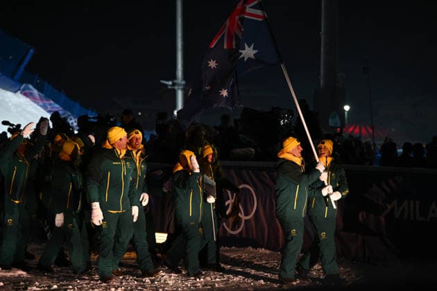 2026 WINTER Olympic Games, Olympische Spiele, Olympia, OS Flagbearers Matt Graham and Jakara Anthony lead team Australia during the Opening Ceremony of the 2026 Milano Cortina Winter Olympic Games at Livigno Snow Park, in Italy, Friday, February 6, 2026. ( NO ARCHIVING, EDITORIAL USE ONLY LVIGNO SONDRIO ITALY  Copyright: xDANxHIMBRECHTSx 20260207192087947281
