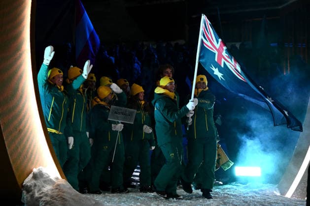 2026 WINTER Olympic Games, Olympische Spiele, Olympia, OS Flagbearers Matt Graham and Jakara Anthony lead team Australia during the Opening Ceremony of the 2026 Milano Cortina Winter Olympic Games at Livigno Snow Park, in Italy, Friday, February 6, 2026. ( NO ARCHIVING, EDITORIAL USE ONLY LVIGNO SONDRIO ITALY  Copyright: xDANxHIMBRECHTSx 20260207159902468057