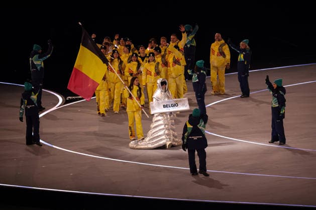 Parade of athletes of Belgium during the Opening Ceremony of the Olympic Winter games, Winterspiele,Spiele, Summer games Milano-Cortina 2026 on February 06, 2026 at the Milano San Siro Olympic Stadium in Milan, Italy  Copyright: xLucianoxMariaxBisi IPAxSportx xipa-agency.netx xx IPA_71045665 IPA_Agency_IPA71045665