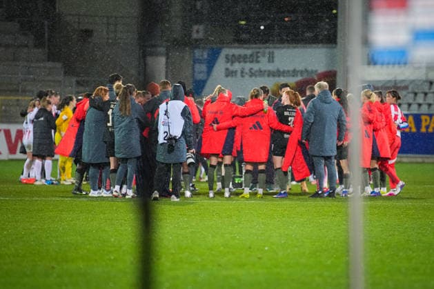 Soccer, Google Pixel Womens Bundesliga, Matchday 17, 2025 2026, SC Freiburg vs FC Bayern Munich, 06 02 2026, Dreisamstadion, Freiburg, Team, Freiburg Dreisamstadion Baden Württemberg Germany Copyright: xFINLEYxMÖRCHx