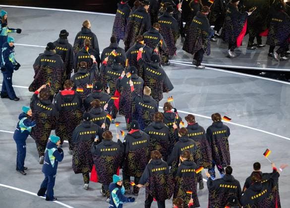 MILANO CORTINA 2026 - OLYMPISCHE WINTERSPIELE - ERÖFFNUNGSFEIER - MAILAND ** NUR FÜR REDAKTIONELLE ZWECKE ** EDITORIAL USE ONLY **<p>06 02 2026-Mailand: Olympische Winterspiele Milano Cortina 2026 Opening Ceremony Eröffnungsfeier San Siro Stadion im Foto: Einlauf deutsche Mannschaft mit Fahnenträger Leon Draisaitl ( Italien Milano Mailand Copyright: SaschaxFromm *** MILANO CORTINA 2026 OLYMPIC WINTER GAMES OPENING CEREMONY MILAN FOR EDITORIAL PURPOSES ONLY EDITORIAL USE ONLY p 06 02 2026 Milan Olympic Winter Games Milano Cortina 2026 Opening Ceremony Opening Ceremony San Siro Stadium in photo German team with flag bearer Leon Draisaitl Italy Milano Milan Copyright SaschaxFromm Copyright: SaschaxFromm doc84gofrizzpl8qfk19le ,EDITORIAL USE ONLY