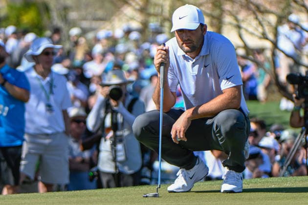 SCOTTSDALE, AZ - FEBRUARY 06: Scottie Scheffler (USA)looks over his par putt on 2 during the second round of the Waste Management Phoenix Open on February 6, 2026, at TPC Scottsdale, Scottsdale, Arizona. (Photo by Ken Murray Icon Sportswire) GOLF: FEB 06 PGA, Golf Herren WM Phoenix Open EDITORIAL USE ONLY Icon2602060412