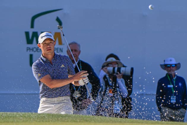 SCOTTSDALE, AZ - FEBRUARY 06: Collin Morikawa (USA) hits from the trap on 16 during the second round of the Waste Management Phoenix Open on February 6, 2026, at TPC Scottsdale, Scottsdale, Arizona. (Photo by Ken Murray Icon Sportswire) GOLF: FEB 06 PGA, Golf Herren WM Phoenix Open EDITORIAL USE ONLY Icon2602060102