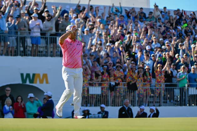 SCOTTSDALE, AZ - FEBRUARY 06: Hideki Matsuyama (JPN) after sinking his long birdie putt on 16 during the second round of the Waste Management Phoenix Open on February 6, 2026, at TPC Scottsdale, Scottsdale, Arizona. (Photo by Ken Murray Icon Sportswire) GOLF: FEB 06 PGA, Golf Herren WM Phoenix Open EDITORIAL USE ONLY Icon2602060142