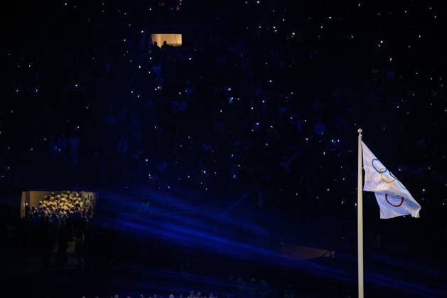 ITALY, MILAN - FEBRUARY 6, 2026: An Olympic flag flies during a ceremony to open the 2026 Winter Olympic Games, Olympische Spiele, Olympia, OS at San Siro Stadium. Peter Kovalev TASS  88306992