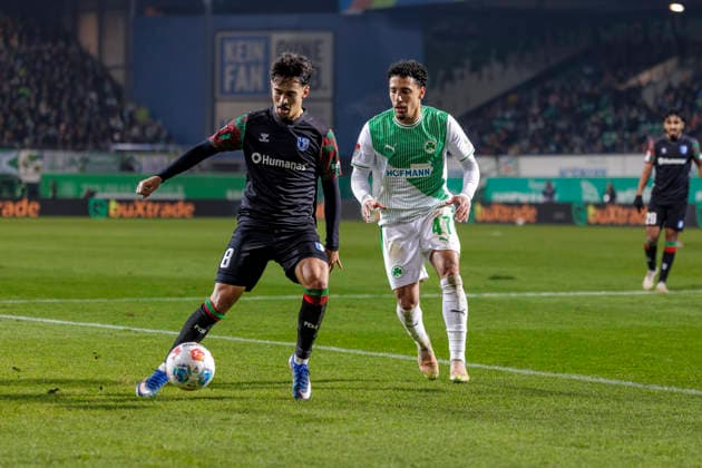 Fürth, Germany 06 February 2026 2 Liga 2025 2026 SpVgg Greuther Fürth vs 1 FC Magdeburg In the picture from left in duel Laurin Ulrich FCM and Sayfallah Ltaiet SGF DFL regulations prohibit any use of photographs as image sequences and or quasi video Sportpark Ronhof Bayern Copyright: xFotostandx xSchäferx