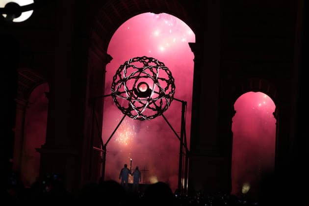 Olympic flame at the Arco della Pace during the opening ceremony of the 2026 Winter Olympics, in Milan Italy, Friday, Feb. 6, 2026. (Photo Gian Mattia D Alberto LaPresse)  Copyright: xGianxMattiaxD Alberto LaPressex