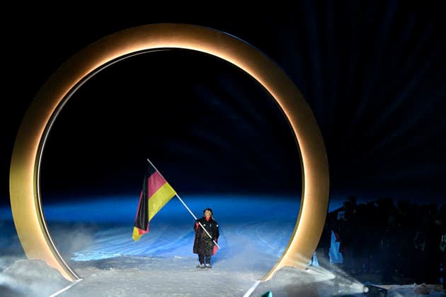 SCHMID Katharina Team Deutschland Fahnenträgerin der Deutschen Mannschaft in Predazzo Olympische Eroeffnungsfeier 2026 in Predazzo Olympics - Olympische Winterspiele 2026 Mailand - Cortina 06 - 22 Februar 2026 in Italien am 06.02.2026 in Predazzo *** SCHMID Katharina Team Germany Flag bearer of the German team in Predazzo Olympic Opening Ceremony 2026 in Predazzo Olympics Olympic Winter Games 2026 Milan Cortina 06 22 February 2026 in Italy on 06 02 2026 in Predazzo Copyright: xx