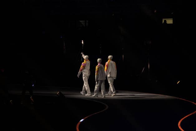 GIOCHI OLIMPICI - Olimpiadi Invernali Milano-Cortina 2026 - Opening Ceremony The Olympic Flame exchange during the Opening Ceremony of the Olympic Winter games, Winterspiele,Spiele, Summer games Milano-Cortina 2026 on February 06, 2026 at the Milano San Siro Olympic Stadium in Milan, Italy Cortina D Ampezzo Italy  Copyright: xIPAxSport ABACAx