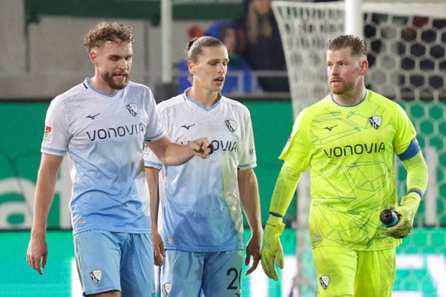 06 02 2026, xgrfx, Soccer 2 Bundesliga, Preußen Münster VfL Bochum v l Philipp Strompf, Noah Loosli, Timo Horn VfL Bochum DFL DFB REGULATIONS PROHIBIT ANY USE OF PHOTOGRAPHS as IMAGE SEQUENCES and or QUASI VIDEO Münster