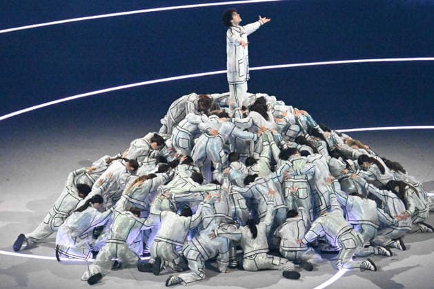 GIOCHI OLIMPICI - Olimpiadi Invernali Milano-Cortina 2026 - Opening Ceremony Opening cerimony show during Opening Ceremony, Olympic Winter games, Winterspiele,Spiele, Summer games Milano-Cortina 2026 in Milano, Italy, February 06 2026 Cortina D Ampezzo Italy  Copyright: xIPAxSport ABACAx