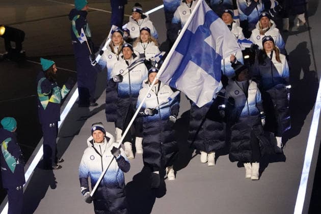 Milano Cortina, 2026 , Winter Olympic Games, Olympische Spiele, Olympia, OS Olympische Winterspiele 2026 ,Eröffnungsfeier, Opening Ceremony Finnland, Finland, FIN; Finnish ,Mikko Lehtonen, Fahnenträger, Flag Bearer Photocopyright Gladys Chai von der Laage *** Milano Cortina, 2026 , Winter Olympic Games, Winter Olympic Games 2026 ,Opening Ceremony Finland, FIN Finnish ,Mikko Lehtonen, Flag Bearer Photocopyright Gladys Chai von der Laage