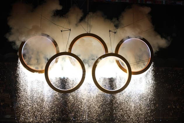 February 6, 2026, Milan, Lombardy, Italy: Fireworks erupt around the Olympic Rings as the last act of the Opening Ceremony of the XXV Winter Olympic Games, Olympische Spiele, Olympia, OS commonly know as the Milano Cortina 2026 Winter Olympic Games. Milan Italy - ZUMAc179 20260206_oly_c179_130 Copyright: xMickaelxChavetx