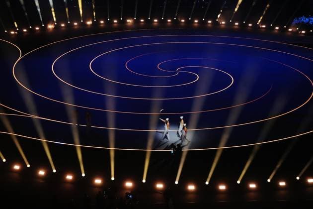 February 6, 2026, Milan, ITALY: The Olympic flame is carried during the opening ceremony at the Milan Cortina Winter Olympics, in Milan, on Friday, February 6, 2026. Canada News - February 6, 2026  - ZUMAc35_ 20260206_zaf_c35_227 Copyright: xDarrylxDyckx