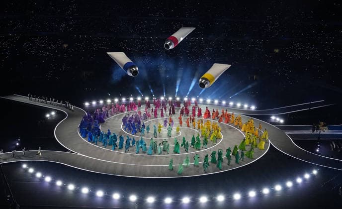 260206 -- MILAN, Feb. 6, 2026 -- Artists perform during the opening ceremony of the Milan-Cortina 2026 Olympic Winter games, Winterspiele,Spiele, Summer games at the San Siro Olympic Stadium in Milan, Italy, Feb. 6, 2026. MICO2026ITALY-MILAN-CORTINA 2026-OLYMPIC WINTER GAMES-OPENING CEREMONY ChengxMin  (MICO2026)ITALY-MILAN-CORTINA 2026-OLYMPIC WINTER GAMES-OPENING CEREMONY IMAGO ChengxMin  imago images 0847010073