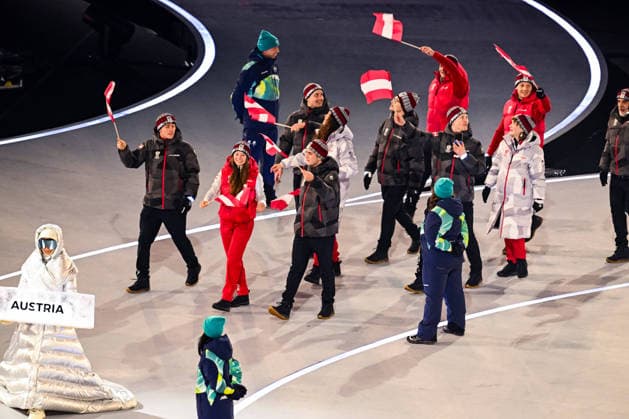 Winter Olympic Games, Olympische Spiele, Olympia, OS Milano Cortina 2026 Delegations Parade San Siro Stadium - Milan, Italy Winter Olympic Games Milano Cortina 2026 Delegations Parade San Siro Stadium - Milan, Italy Winter Olympic Games Milano Cortina 2026 Delegations Parade San Siro Stadium - Milan, Italy 6th February 2026 SGPItalia id 134457_004 Not Exclusive  Copyright: xALFONSOxCATALANO SGPITALIAx  Copyright: xIMAGO SGPItaliax