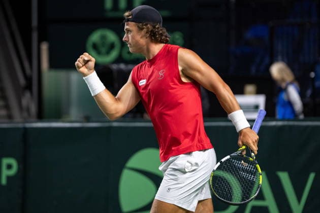 February 6, 2026, Vancouver, Bc, CANADA: Canada s Liam Draxl celebrates winning a point against Brazil s Joao Lucas Reis Da Silva during the first set of a Davis Cup Qualifiers tennis singles match in Vancouver, on Friday, Feb. 6, 2026. Canada News - February 6, 2026  - ZUMAc35_ 20260206_zaf_c35_295 Copyright: xEthanxCairnsx